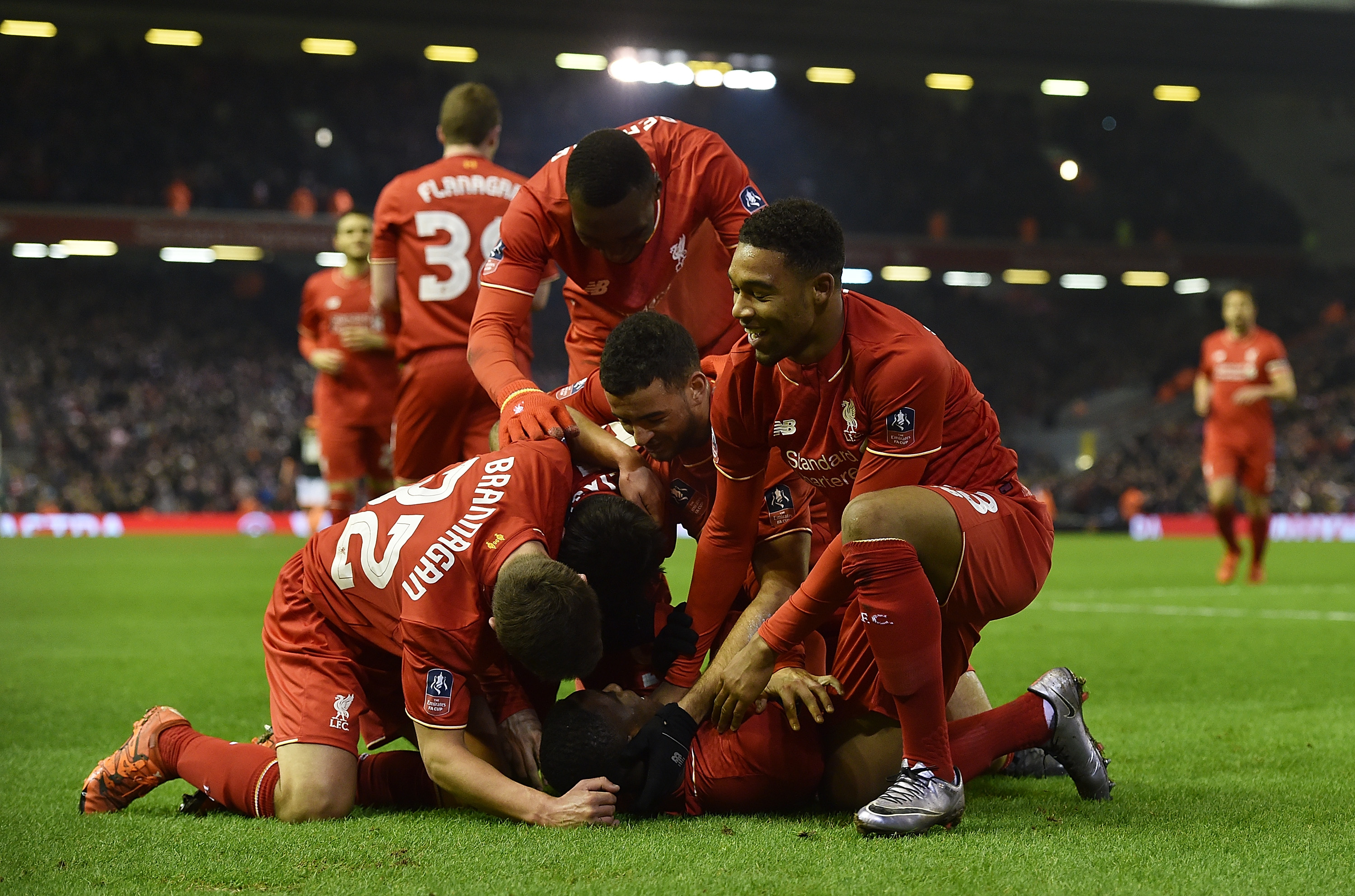 意媒：AC米兰将和罗马在冬窗争夺齐尔克泽