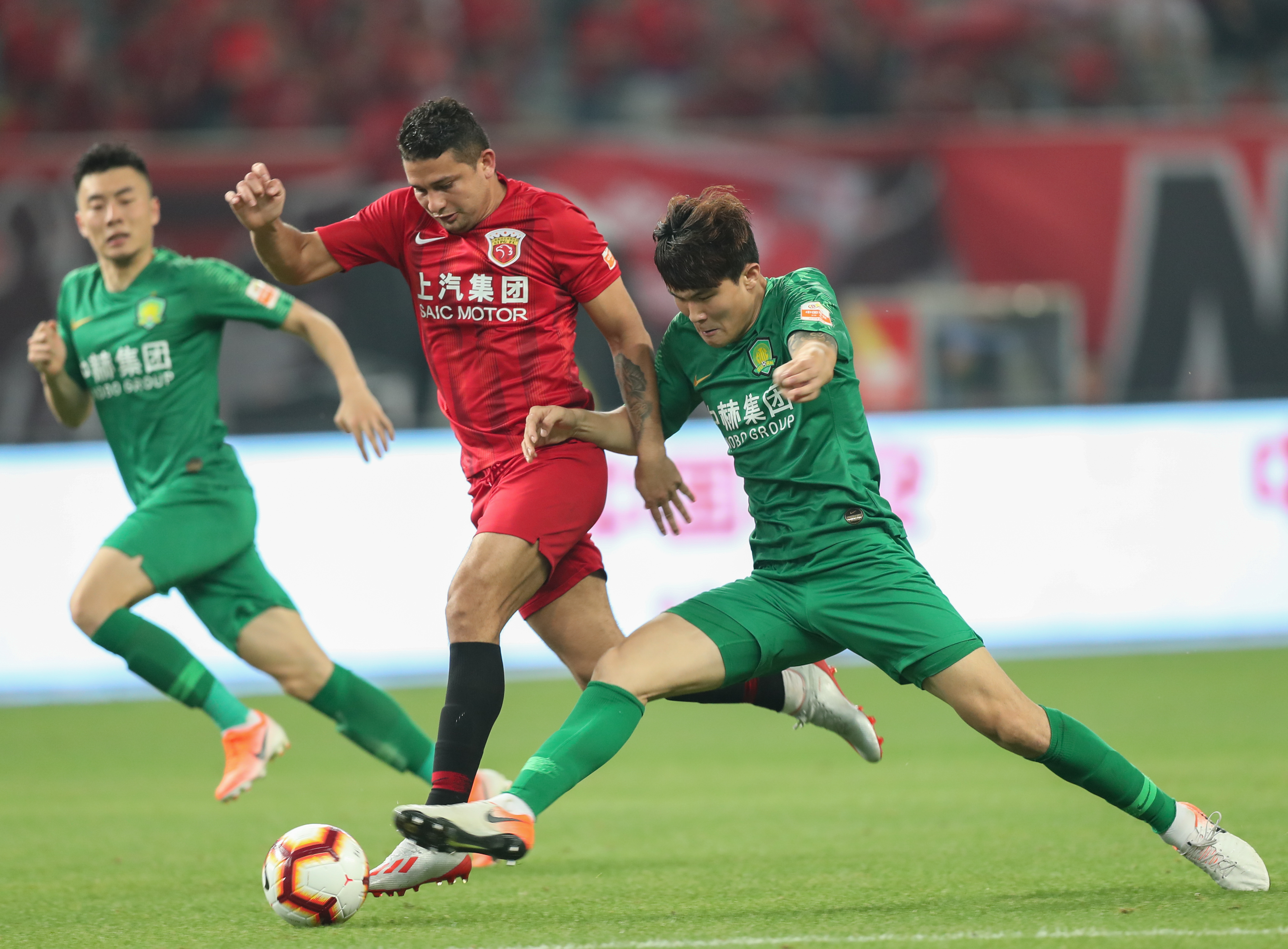 巴洛特利：现在的足球对抗更激烈，我认为自己仍能有出色表现（巴洛特利：如今对抗更激烈，但我依然能有上佳发挥）