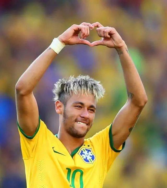 帕福斯击败黄潜，助塞浦路斯甲本赛季欧战积分暂时升至第四（帕福斯击退黄潜，塞浦路斯甲本季欧战积分暂列第4）