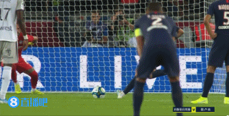 篮球湖人核心球员连续四场得分上双（湖人核心已连续四战得分上双）