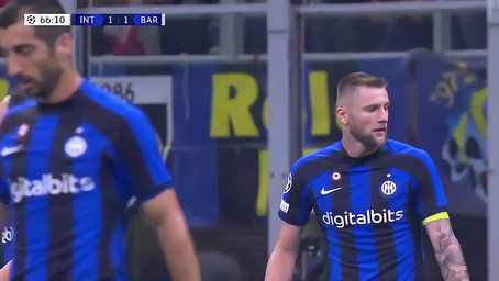 官方：恰尔汗奥卢手腕受伤退出土耳其大名单，不会出战西班牙（土耳其队官宣：恰尔汗奥卢手腕受伤退队，缺席与西班牙之战）