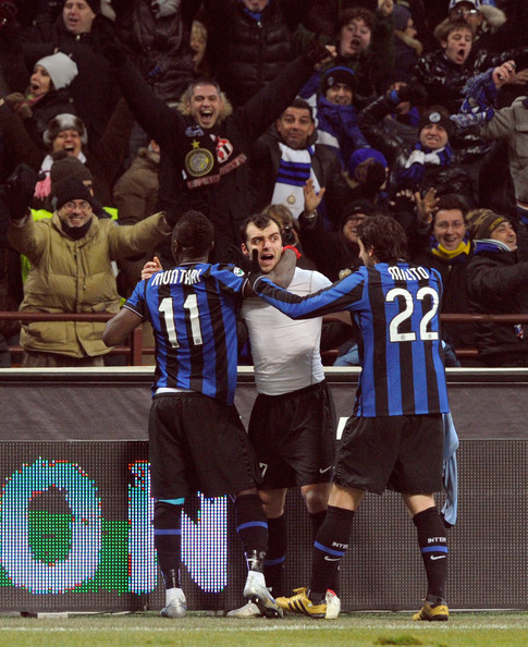 颜骏凌：和范德萨交换了联系方式，在儿时偶像面前踢球是圆梦（颜骏凌：已与范德萨互留联系方式，在儿时偶像面前踢球梦想成真）