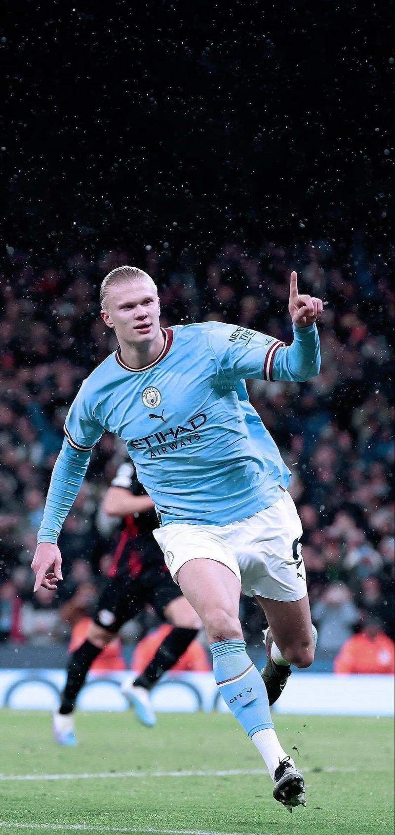 1-1！1-3！利物浦不胜+切尔西爆冷，阿森纳5分领跑，英超2强争冠（1-1、1-3！利物浦丢分切尔西爆冷，阿森纳领先5分，英超双雄争冠）