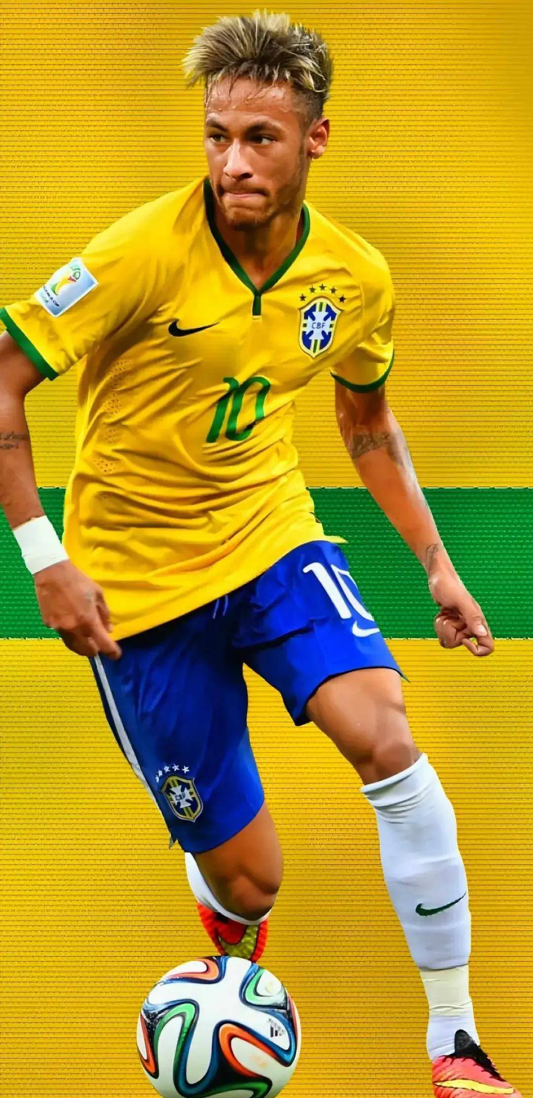 足球报：多支中超球队巨额欠税，以亿元为单位拖欠税款（足球报：多家中超俱乐部拖欠税款，规模以亿元计）