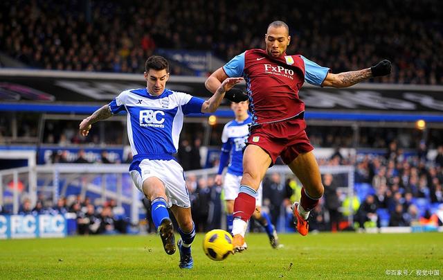 求战心切，安东尼因自己红牌停赛无法出战塞维利亚德比而落泪（红牌停赛无缘塞维利亚德比，求战心切的安东尼落泪）