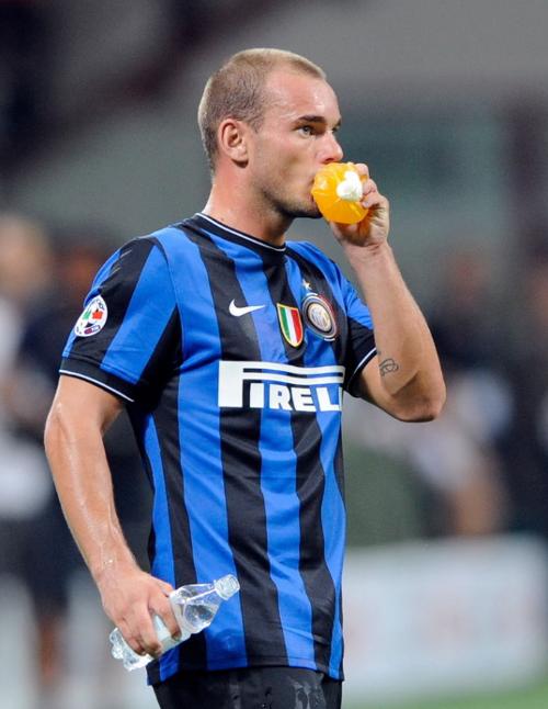 斯图加特vs奥格斯堡：努贝尔、昂达夫首发，凯文-施洛特贝克、法比安-里德出战（斯图加特战奥格斯堡：努贝尔、昂达夫首发，凯文-施洛特贝克、法比安-里德确认出战）