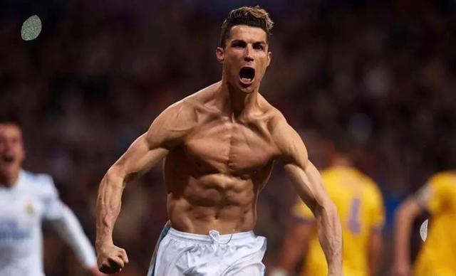 卫冕冠军重新起航，泰州官方发布2026“苏超”球员全国招募令（卫冕王者再启新程，泰州官宣2026年“苏超”球员全国招募）