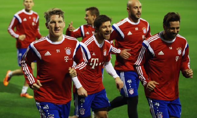 欧冠改制后连续3场破门最年轻榜单：17岁卡尔居首，姆巴佩次席（欧冠改制后连三场进球最年轻榜：17岁卡尔领跑，姆巴佩居次）