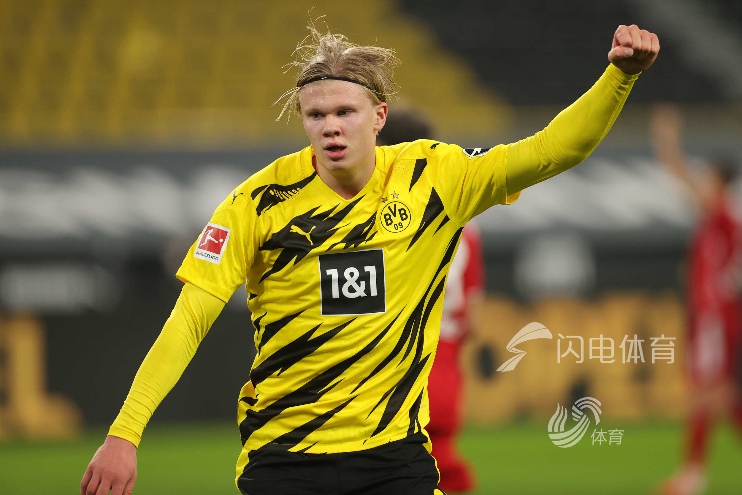 五大联赛积分榜：阿森纳2分领跑英超，巴萨4分优势领跑西甲，拜仁8分断层领先（五大联赛积分榜：英超阿森纳领先2分，西甲巴萨以4分居首，拜仁8分优势形成断层）