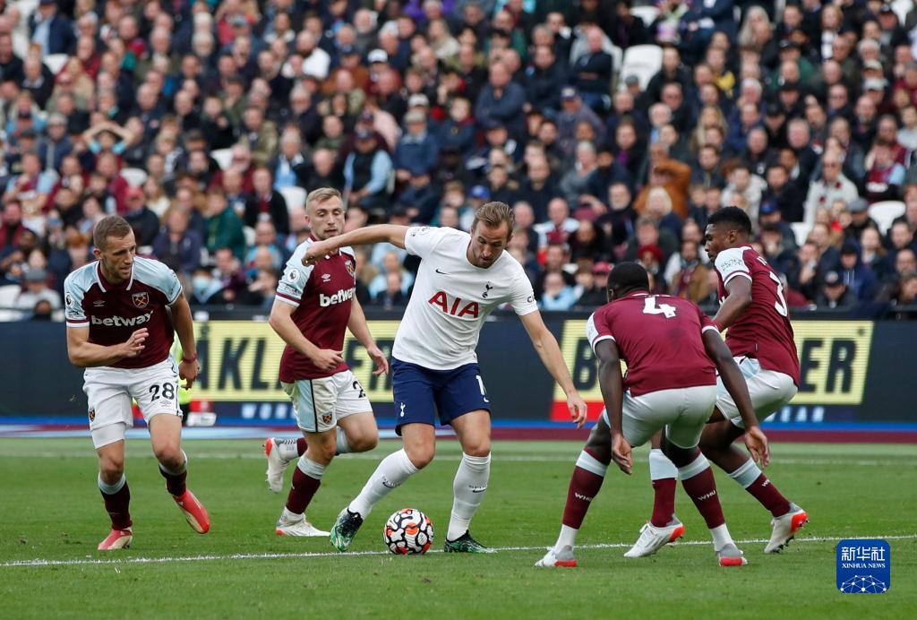 明年征战中超？黄希扬：没考虑那么多，得跟铜梁龙进一步沟通（黄希扬谈明年是否征战中超：暂未多想，仍需与铜梁龙进一步沟通）