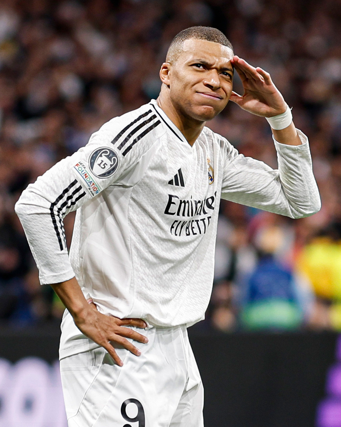 2-0！五大联赛最猛队诞生：三线连续18场不败，同时领跑英超+欧冠（2-0再胜！三线18场不败，英超与欧冠双线领跑，五大联赛最强队坐实）