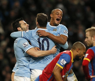 40岁前曼城队长费尔南迪尼奥退役，效力曼城9年5夺英超冠军（40岁的前曼城队长费尔南迪尼奥宣布退役，九年曼城生涯斩获5座英超冠军）