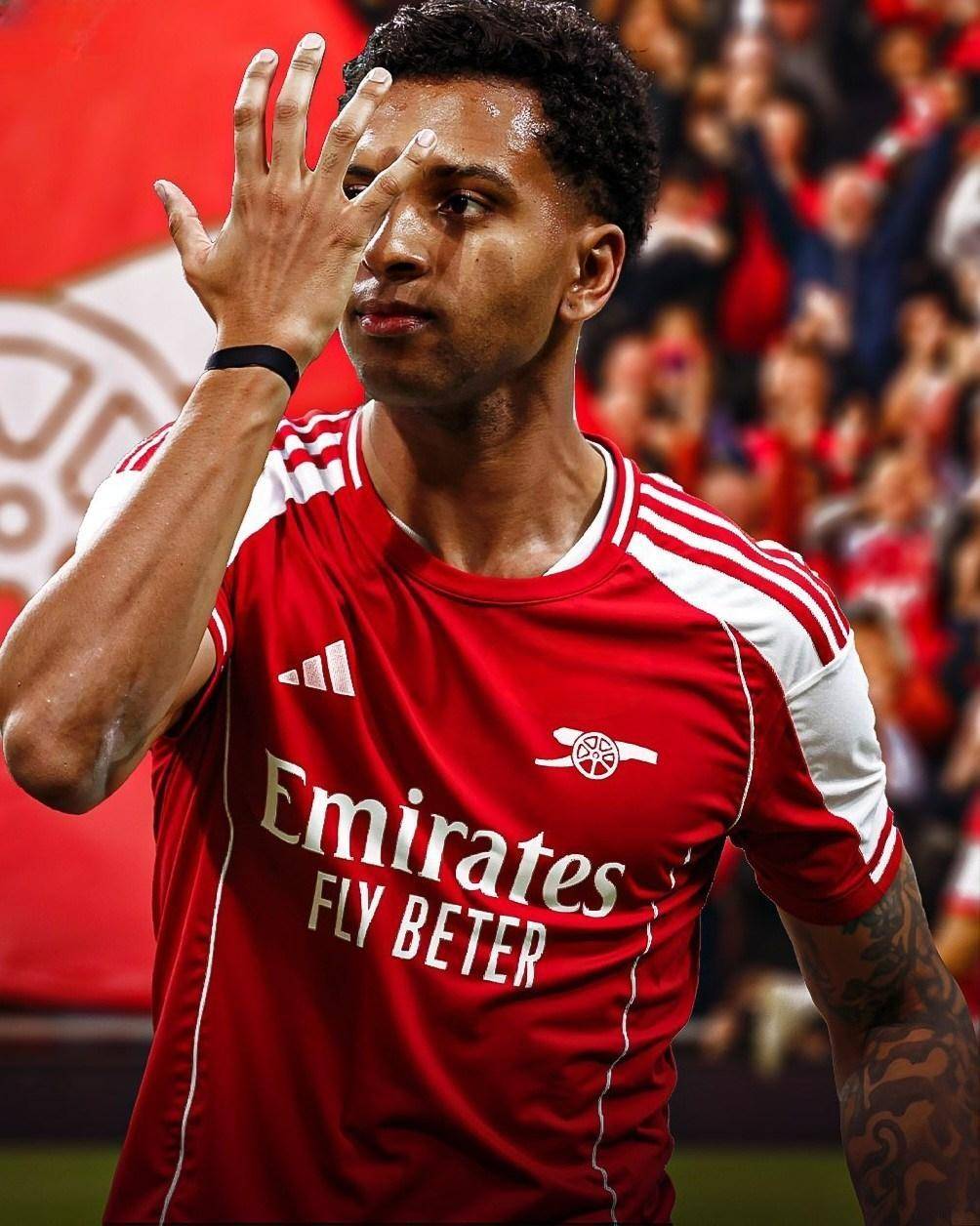 鲁尼：范尼曾因感受到将被我和C罗取代，沮丧到离开训练场（鲁尼回忆：范尼因担心被我与C罗取代，郁闷离开训练场）