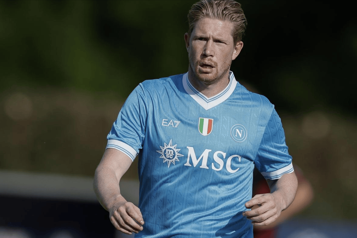 就在今天，12月8日凌晨！中超传来了青岛西海岸、武汉三镇和海港的新消息（12月8日凌晨，中超最新消息：青岛西海岸、武汉三镇与海港传来新动向）