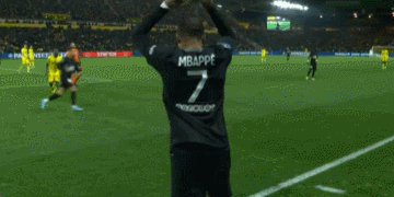 广岛前锋：在艰难的情况下能拿下一场平局很欣慰，感谢远征军